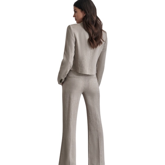 DKNY Cropped OPen front long sleeve Blazer size 4 - Picture 4 of 8